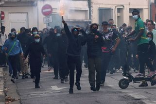Kvůli studentským protestům zůstane zavřeno na 500 francouzských škol - Novinky